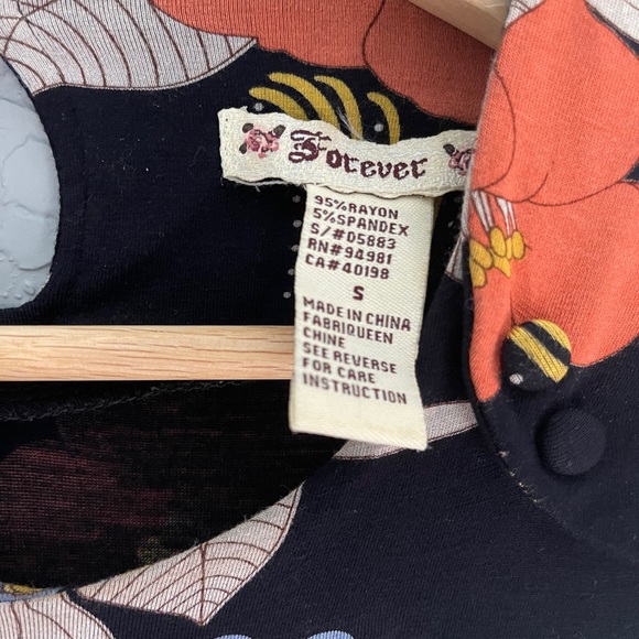 Forever floral dress size small - Picture 2 of 2